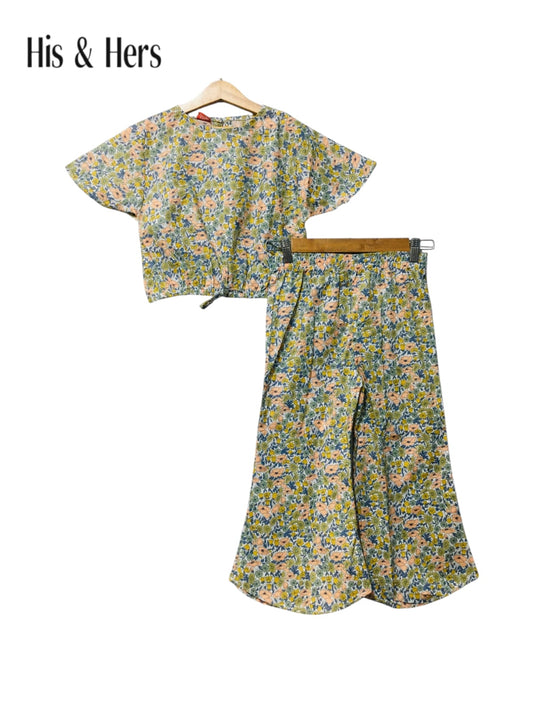 Small Blue,Yellow and Peach Flowers Skate Fish Girls L11