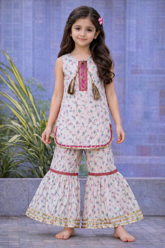 Girls floral cotton kurti set with flared gharara pants,kids outfit Pakistan.