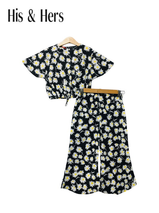 White Flowers Allover Print Black Skate Fish Girls 227