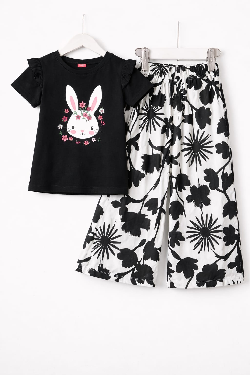 White Rabit Printed Black T-shirt Trousers