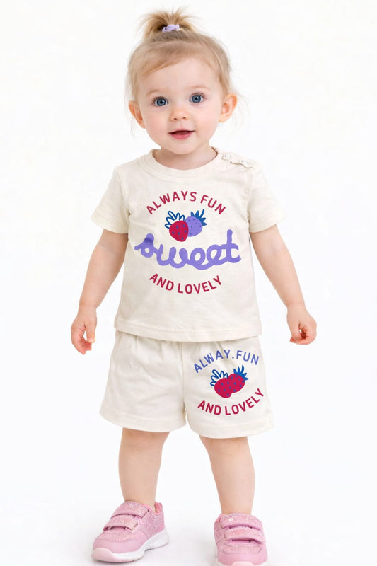 [Alway Fun Sweet And Lovely] Printed Off-White  Nicker Suit