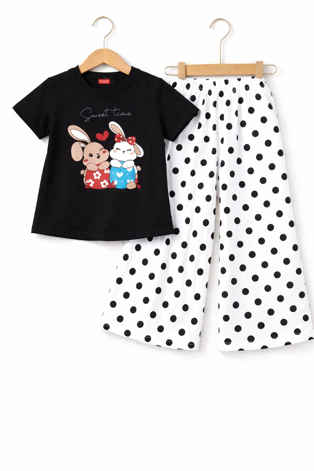 White & peace Rabits [Sweet Time ] Printed Black T-shirt Trouser