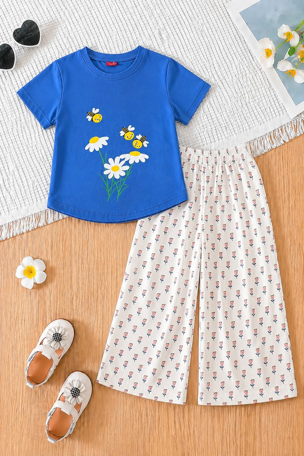 White Flowers Printed Royal Blue Girls T-Shirt &Cotton Flapper 701