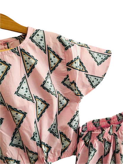 Triangle Chain Pink Skate Fish Girls 222