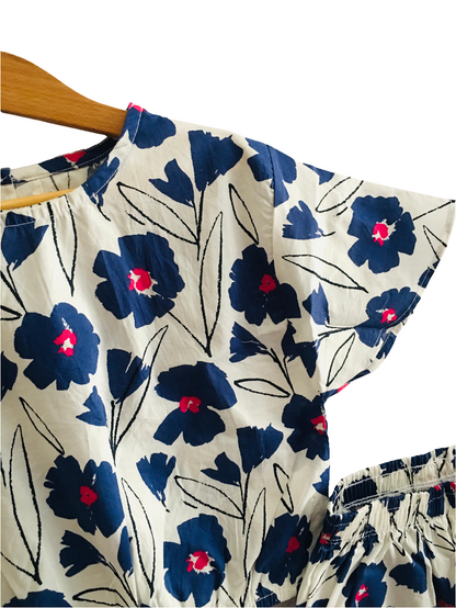 Navy Flowers All Over Print Skate Fish Girls 228