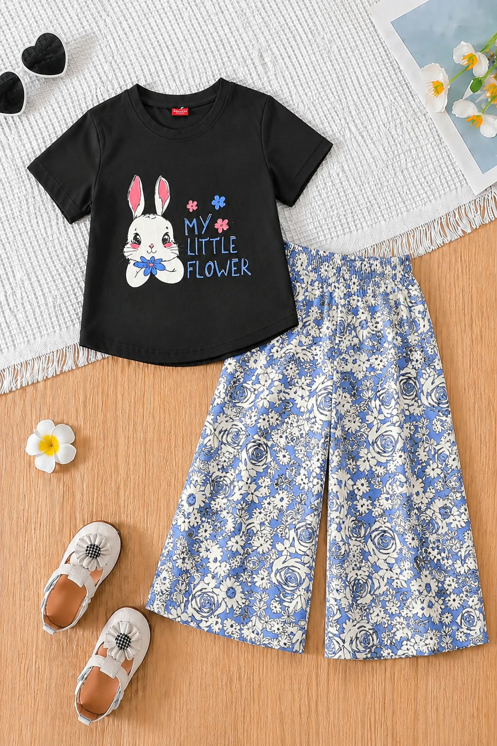 Rabbit Printed Black Girls T-shirt & Cotton Flapper