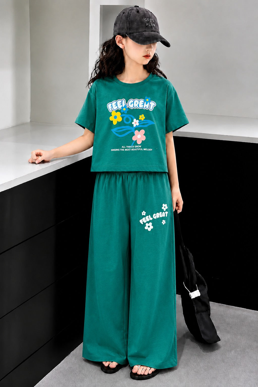 [Feel Great ] Printed Zinc Half Selves Baggy Track Suit Girls