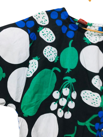 White Strawberries Print Skate Fish Girls 404