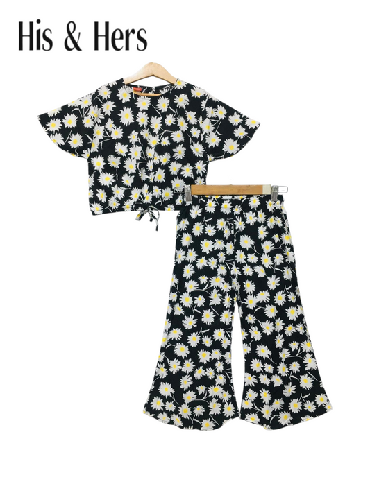White Flowers Allover Print Black Skate Fish Girls 227