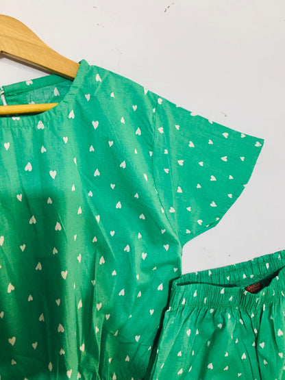 White Hearts All Over Print Green Skate Fish Girls