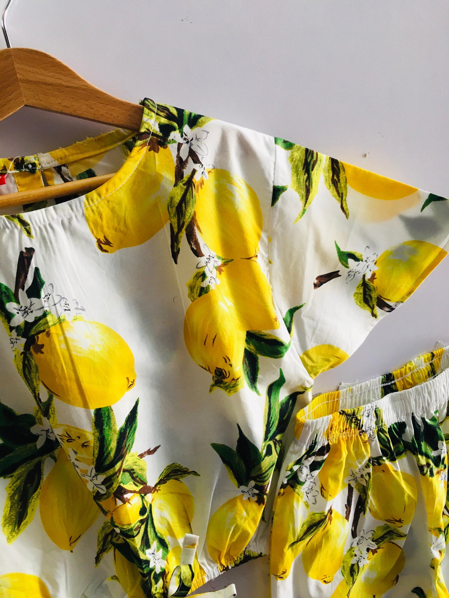 Lemons Print White Skate Fish Girls 243