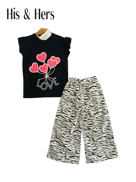 Hearts Print Black T-Shirt & Cotton Flapper (Black and White) 204