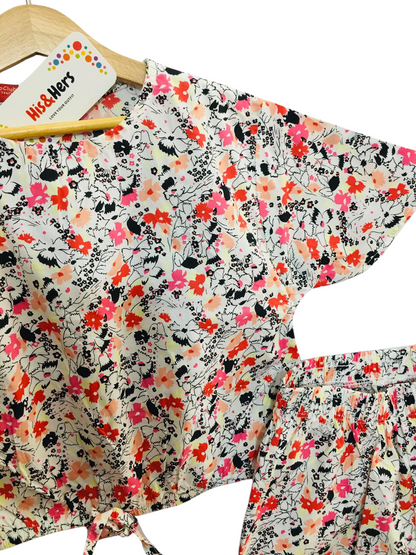 Red & Black Flowers Skate Fish Girls